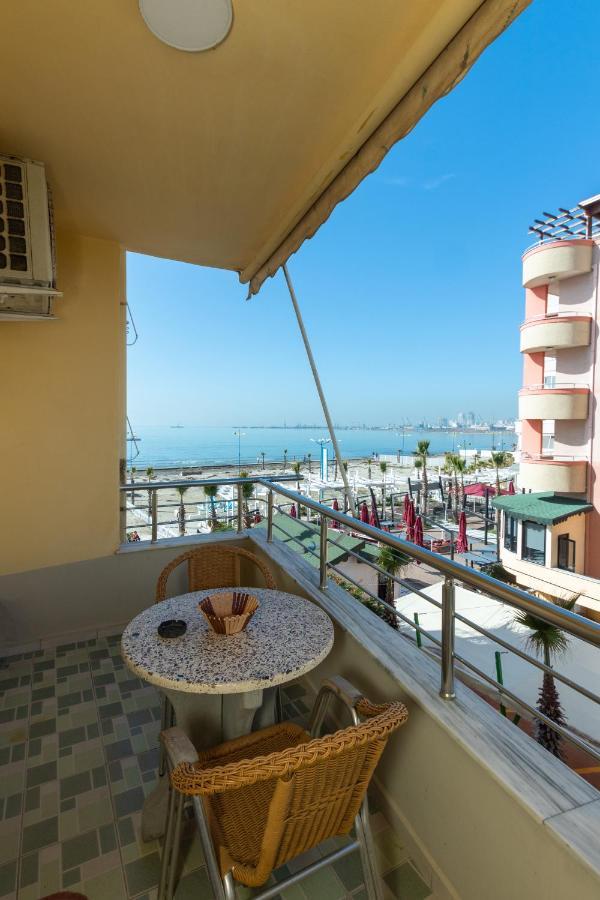 Comfortable Apartment Next To The Beach Durrës Esterno foto