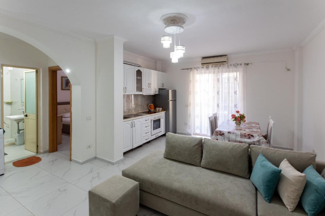 Comfortable Apartment Next To The Beach Durrës Esterno foto