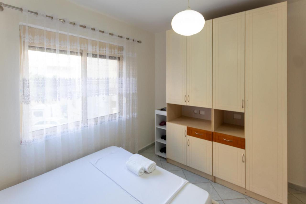 Comfortable Apartment Next To The Beach Durrës Esterno foto