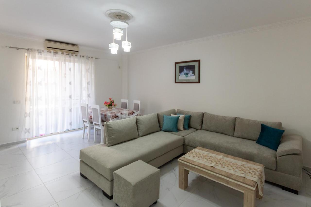 Comfortable Apartment Next To The Beach Durrës Esterno foto